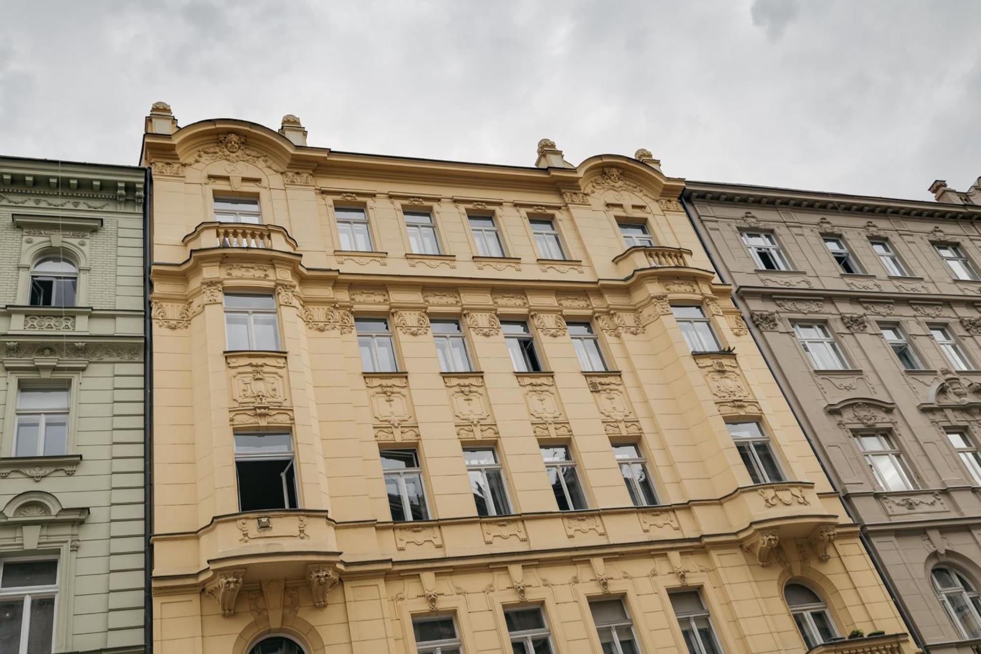 Comfortable And Cosy Apt A Few Steps From Dancing House And Naplavka Dance ปราก ภายนอก รูปภาพ