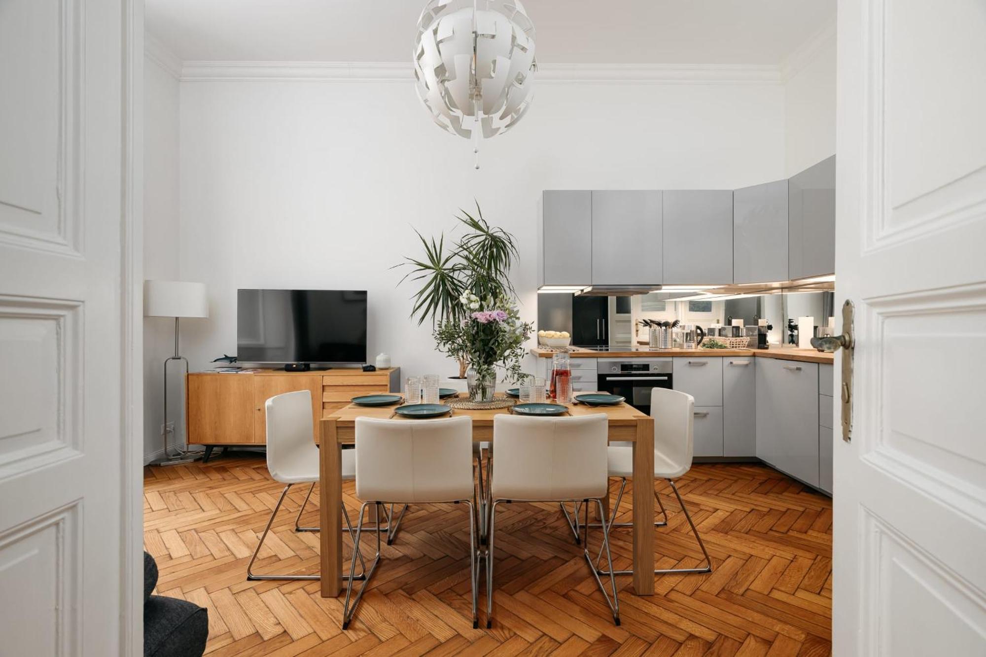 Comfortable And Cosy Apt A Few Steps From Dancing House And Naplavka Dance ปราก ภายนอก รูปภาพ