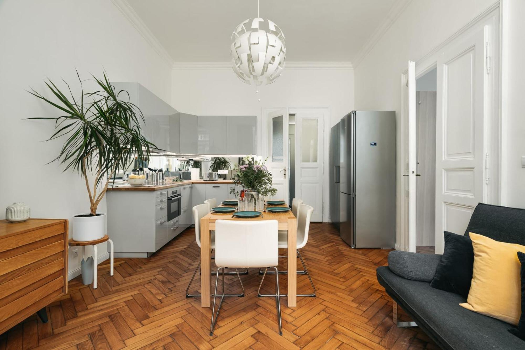 Comfortable And Cosy Apt A Few Steps From Dancing House And Naplavka Dance ปราก ภายนอก รูปภาพ